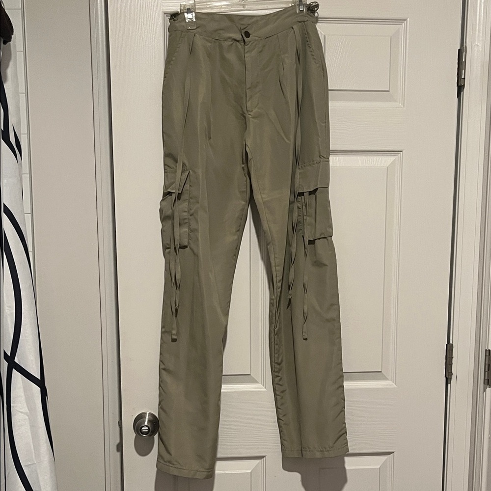 Women’s Tan Cargo Pants